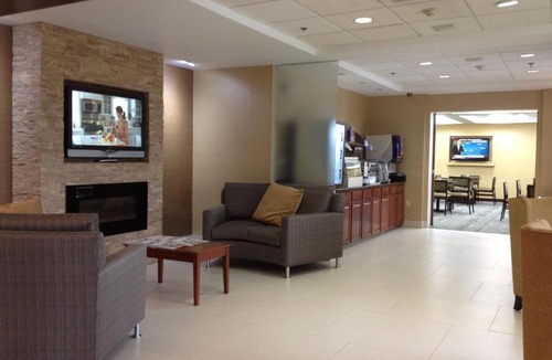 Cheyney Hotel | Holiday Inn Express Hotel & Suites West Chester by IHG