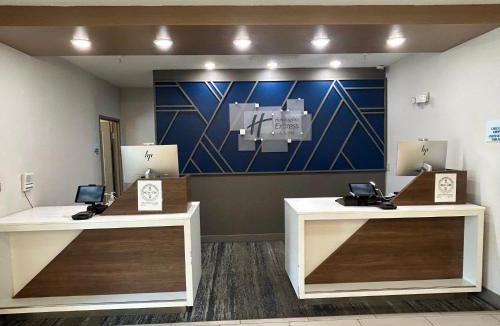 Grants Hotel | Holiday Inn Express Hotels Grants - Milan by IHG
