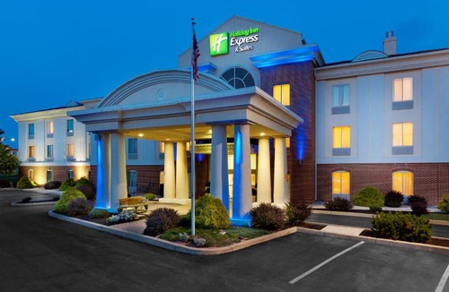 Chambersburg Hotel | Holiday Inn Express & Suites by IHG Chambersburg by IHG