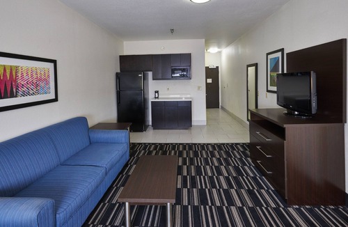 Pelham Hotel | Holiday Inn Express & Suites Birmingham South - Pelham by IHG