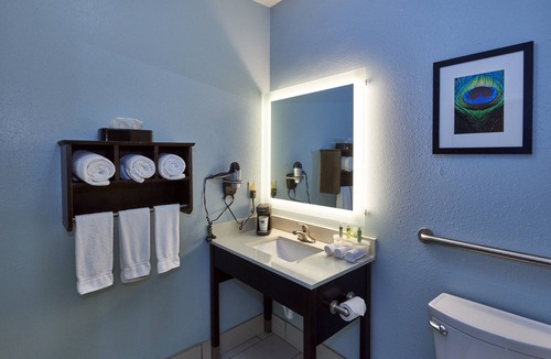 Pelham Hotel | Holiday Inn Express & Suites Birmingham South - Pelham by IHG