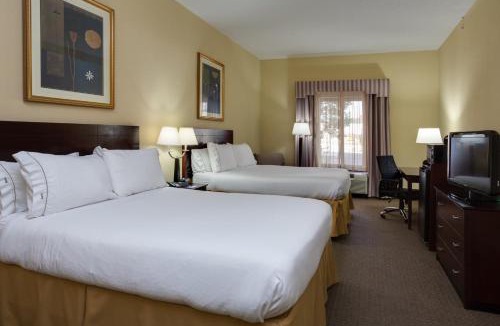 Sebring Hotel | Holiday Inn Express & Suites Sebring by IHG