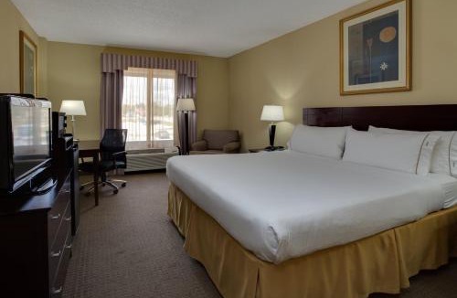 Sebring Hotel | Holiday Inn Express & Suites Sebring by IHG