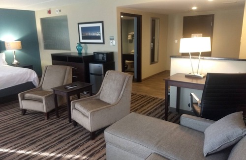Middletown Hotel | Holiday Inn Harrisburg East by IHG