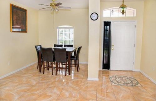 Poinciana House | Holiday Rest