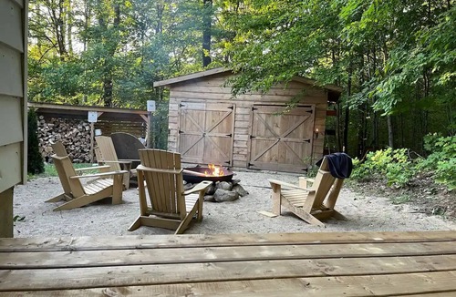 Katrine House | Home/Cottage in Katrine/Entire home in Katrine, Canada