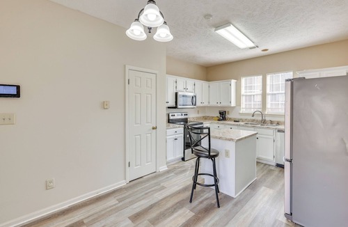 Gunter Afs House | Home w/Fenced Yard ~ 12 Mi to Dtwn Montgomery