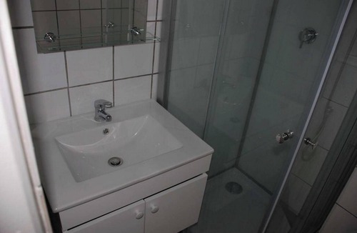Rosny-sous-Bois Apartment | Homerez - Apartment in Rosny-sous-Bois