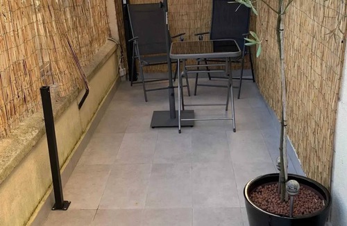 Bagnolet Apartment | Homerez - Apartment in Bagnolet