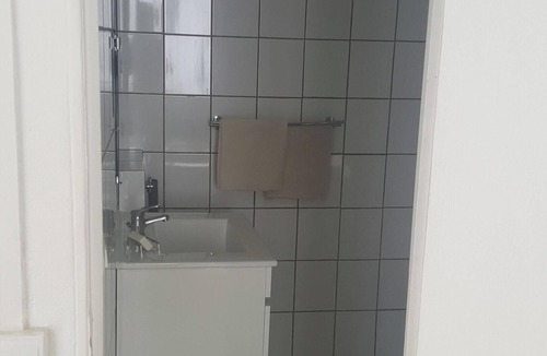 Rosny-sous-Bois Apartment | Homerez - Apt in Rosny-s-Bois, Parking