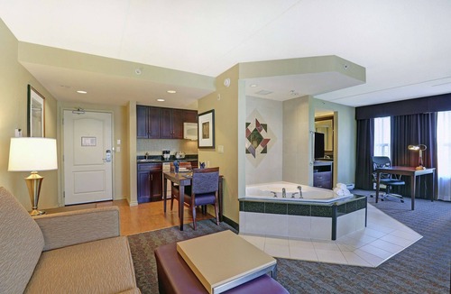 Cambridge Hotel | Homewood Suites by Hilton Cambridge Waterloo Ontario