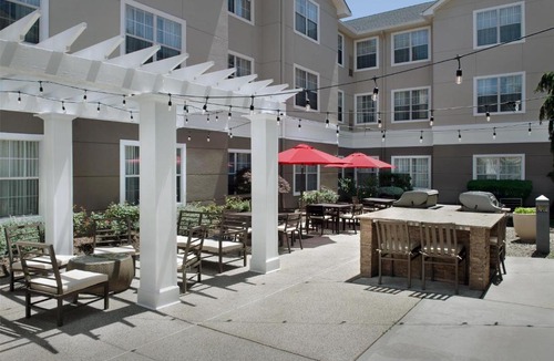 Cranford Hotel | Homewood Suites by Hilton Newark-Cranford
