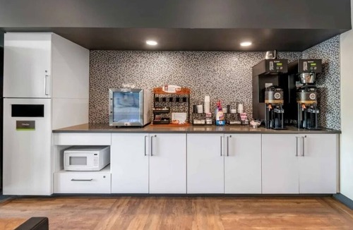 Biggar Hotel | Homey Suite w/Kitchen, Ideal for Long-Term or Business Travelers