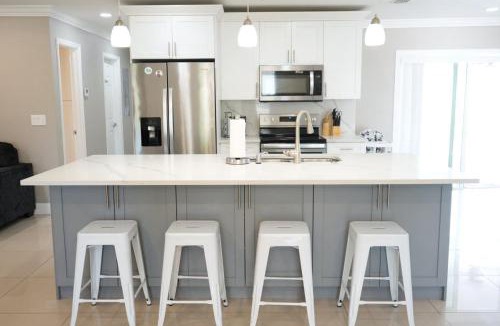 Tampa House | Hosting 1