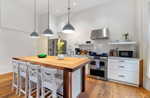Central Northside Villa | ★HostWise Stays★ 1st Floor | No Stairs | Mexican War Streets | Free Parking