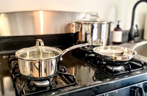Lower Lawrenceville Apartment | ★ HostWise Stays ★ Off Street Parking, Central Lawrenceville, Butler St. Apartment!