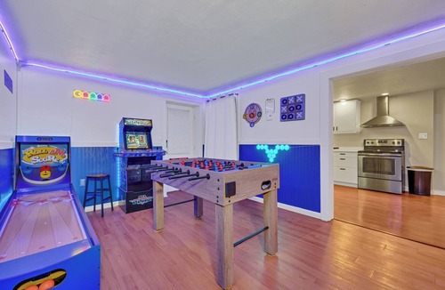 Park Forest Village House | *Hot Tub*Game Room*Outdoor Kitchen*Bar