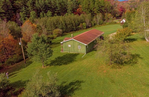 Coudersport Cabin | Hot Tub Stream Stargazing Field Game Rm Telescope
