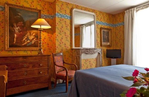 Les Halles Hotel | Hotel Agora