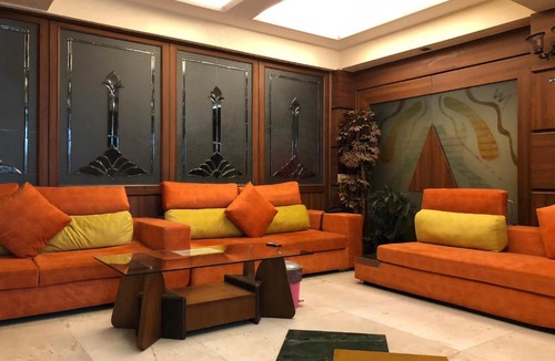 Wellington Pier Hotel | Hotel Antique - Colaba