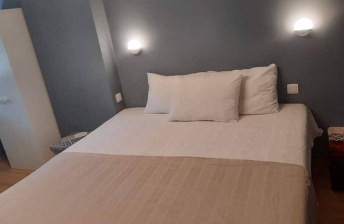 Meudon-la-Foret Hotel | Hotel Chantecler