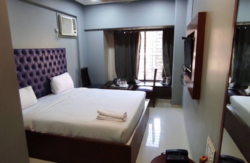 Santacruz West Hotel | Hotel Cruz Royale