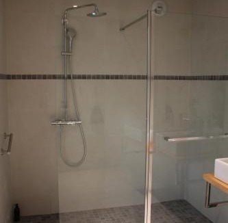 Puteaux Hotel | Hotel Dauphin