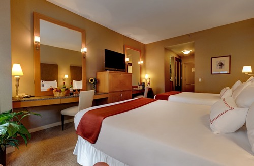 Rose Hill Hotel | Hotel Giraffe by Library Hotel Collection