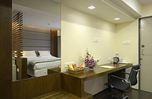 Belapur Hotel | Hotel Grande 51