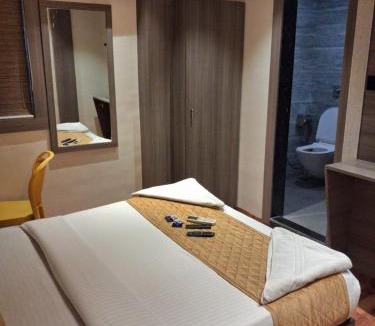 Masjid Bandar Hotel | Hotel Imperial Near Crawford Market & CSMT station