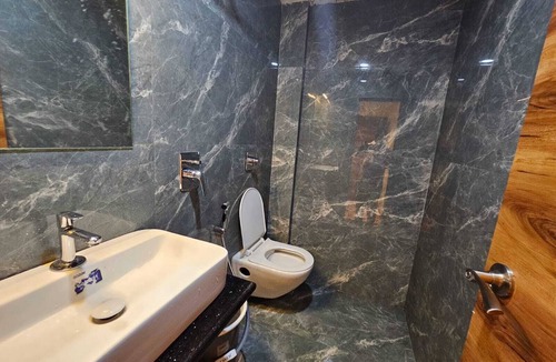 Masjid Bandar Hostel | Hotel Imperial Suite