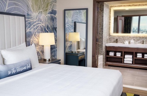 Flushing Chinatown Hotel | Hotel Indigo Flushing - LaGuardia by IHG