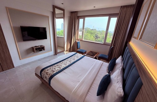 Amarnath Hotel | Hotel Kushala Grand, Dombivali