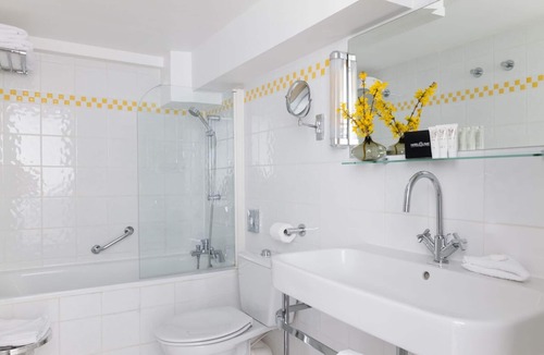 8th Arrondissement Hotel | Hotel Le Colisee