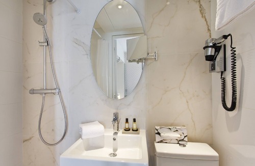 Porte-Dauphine Hotel | Hotel Longchamp Elysees