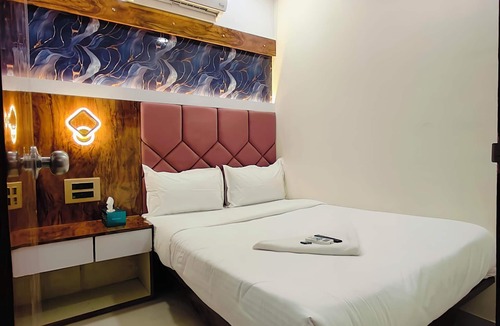J B Nagar Hotel | HOTEL M R STAY
