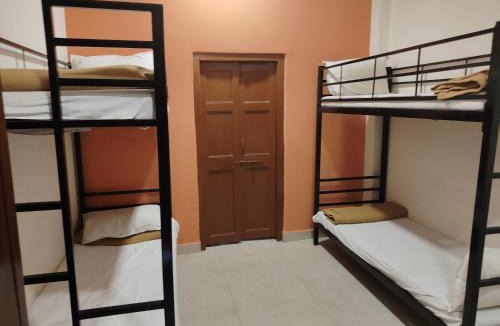 Goregaon West House | Hotel Omkar Regency AC Guest House Goregaon West