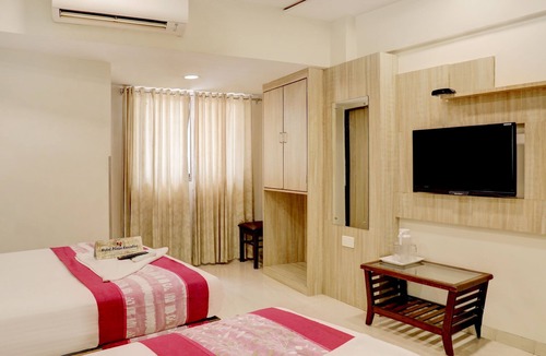 Kurla West Hotel | Hotel Plaza Executive Kurla