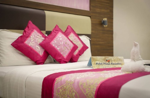 Kurla West Hotel | Hotel Plaza Executive Kurla