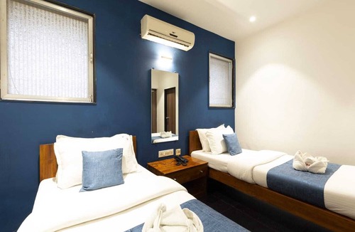 Vile Parle West Hotel | Hotel Q Deck Rooms