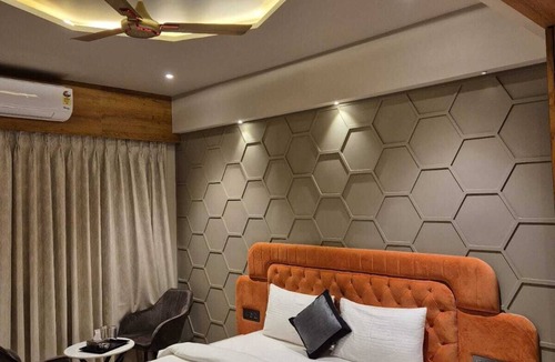 Mumbai Hotel | Hotel Regalia Suites