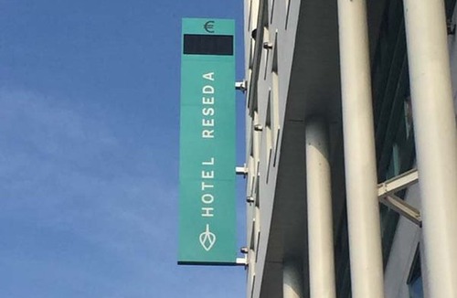 Bagnolet Hotel | Hotel Reseda