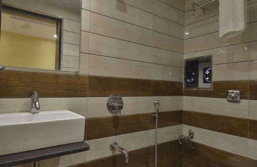 Prabhadevi Hotel | Hotel Residency Park