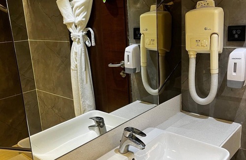 Vile Parle Hotel | Hotel Suba International