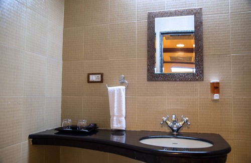 Mulund West Hotel | Hotel Tip Top Plaza