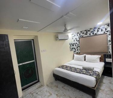 Vile Parle West Hotel | Hotel Vile Parle Executive Near Nanavati Hospital - Mumbai