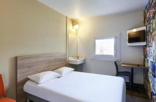 Aubervilliers Hotel | hotelF1 Paris Saint Denis Stade