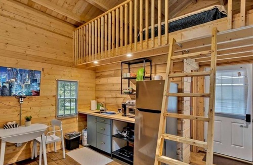 Fenelon Falls House | House ∙ 1 bedroom ∙ 2 guests
