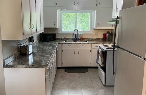 Park Forest Village House | House - 30 minute walk to Penn State campus