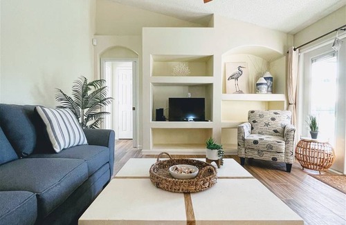 Orange Tree House | House ∙ 4 bedrooms ∙ 8 guests